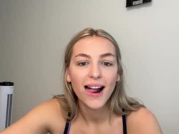 webcam girl summerlovingg live cam image #9950285