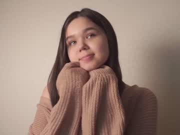 webcam girl helenmoors live cam image #5280575