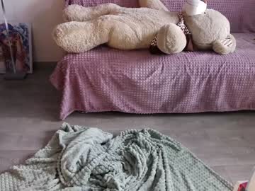 webcam girl jennycutey live cam image #6582819