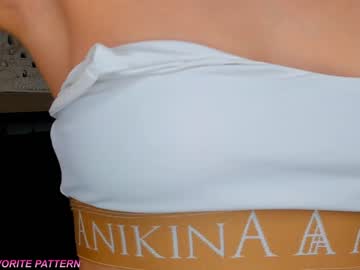 webcam girl eugenetomas live cam image #2565779