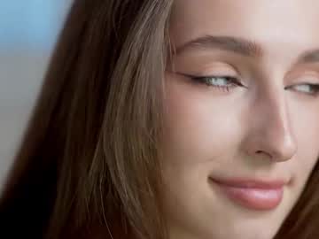 webcam girl silent_chill live cam image #12399401