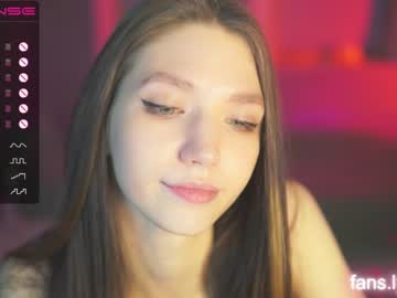 webcam girl angels_kiss live cam image #4307788
