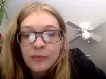 webcam girl blondiebae1 live cam image #11886461