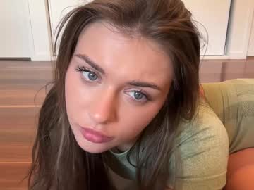 webcam girl cassies1 live cam image #10585370