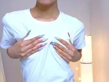webcam girl kiya_mi live cam image #4830921