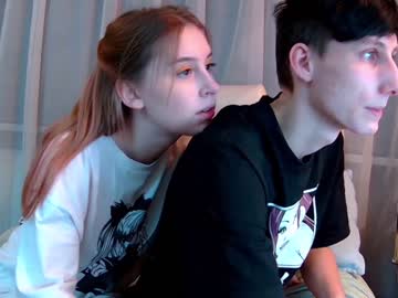 webcam couple williamandmia live cam image #4813943