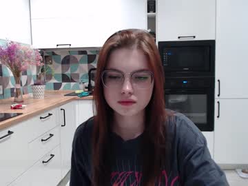webcam girl roxy_pie live cam image #5160486