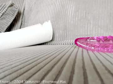 webcam girl x_lily_x live cam image #4761873