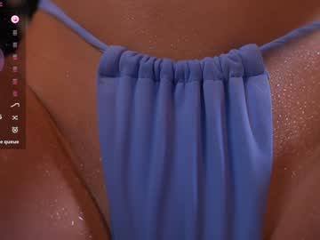 webcam girl lucie_beltran live cam image #11044484
