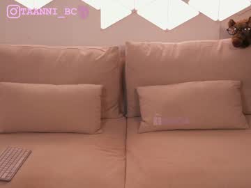 webcam girl taanni_bc live cam image #7970765