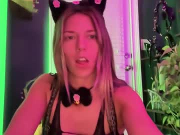 webcam girl oliviahansleyy live cam image #12075211