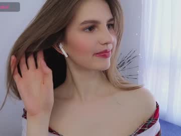 webcam girl fluffy_angel live cam image #9539094