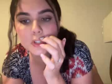 webcam girl gia_is_horny live cam image #6393378