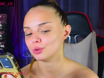 webcam girl misss_viki live cam image #9402612