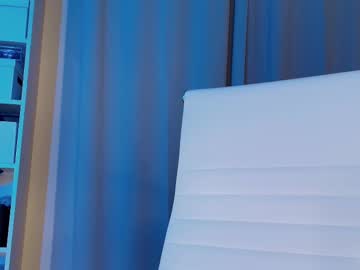 webcam girl hollyextra live cam image #12009975