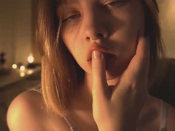 webcam girl bibi_it_is live cam image #2646272