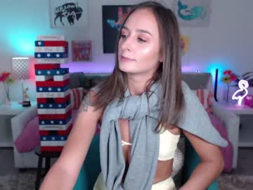webcam girl holihurricane live cam image #7079699