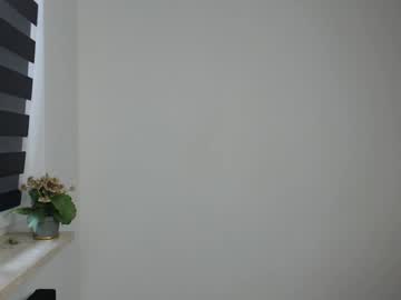 webcam girl vivien_slender live cam image #9837088
