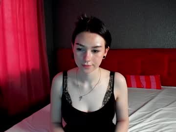webcam girl carolyn_white live cam image #2304115