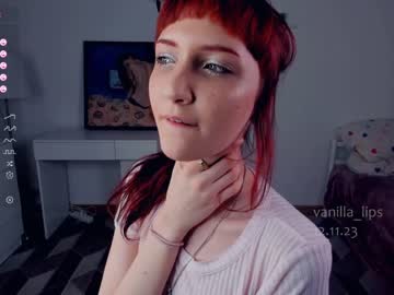 webcam girl vanilla_lips live cam image #7632532