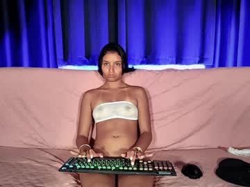 webcam girl one_more_cum live cam image #12403915