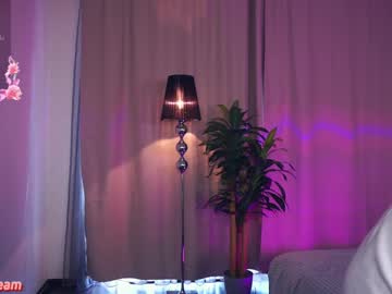 webcam girl felissiany live cam image #10356570