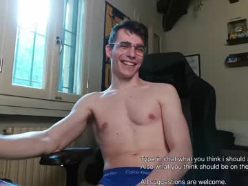 webcam man dumbnerd3 live cam image #6388313