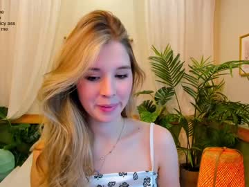 webcam girl milablush live cam image #4603202
