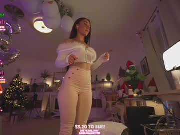 webcam girl hannahjames710 live cam image #11230257