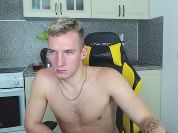 webcam man purple_gang live cam image #135708