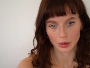 webcam girl ellaa91 live cam image #1349613