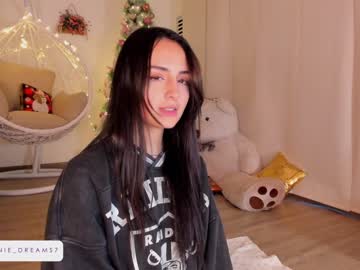 webcam girl annie_dreams live cam image #885076