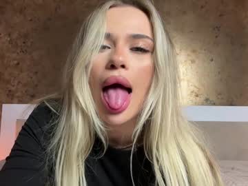 webcam girl julia_rle live cam image #10787772