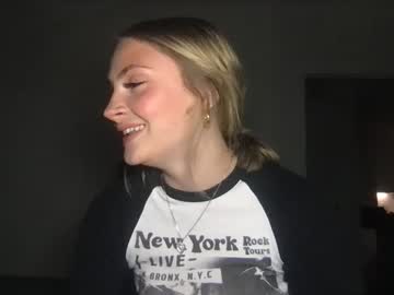 webcam girl daisyparkerxo live cam image #9013750