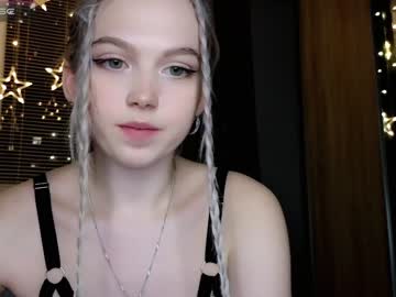 webcam girl small_blondee live cam image #7680538