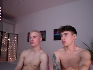 webcam man droll_guy live cam image #10619988