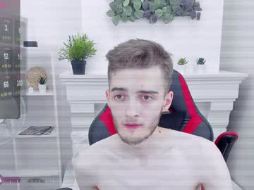 webcam man spider____man live cam image #10189607