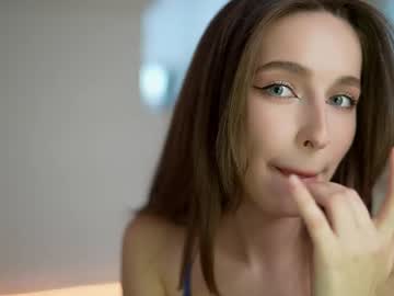 webcam girl silent_chill live cam image #12351137