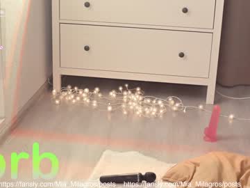 webcam girl mia_milagros live cam image #3577717