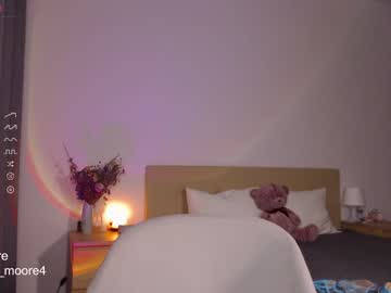 webcam girl lumoore live cam image #6990381