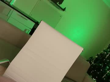 webcam girl hollyextra live cam image #11668536