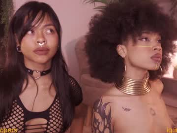 webcam girl cooper_reds live cam image #10079966