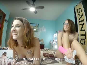 webcam couple wildunicorninpink live cam image #8622625