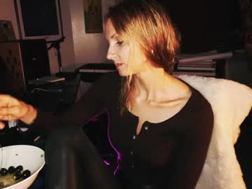webcam girl kaileeshy live cam image #945150