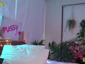 webcam girl _deepthroatgalactica live cam image #4862067