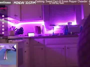 webcam girl milavalentinax live cam image #5104942
