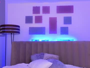 webcam girl callme_star live cam image #7601860