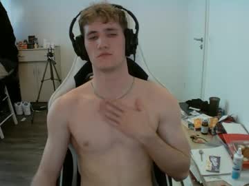 webcam man hotguy_228041 live cam image #11909753
