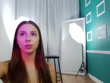 webcam girl kiska_kiss live cam image #3631189