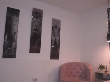 webcam girl laura_roldan live cam image #9439844